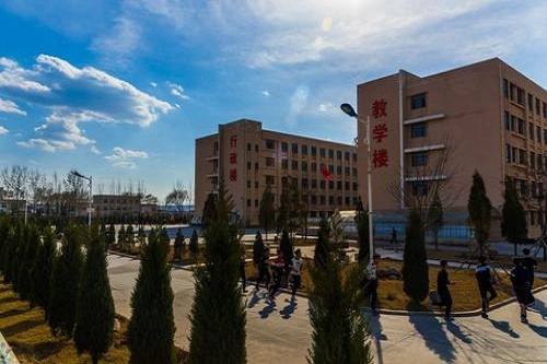 四川省珙縣孝兒職業(yè)中學校學費高嗎 四川省珙縣孝兒職業(yè)中學校學費高嗎