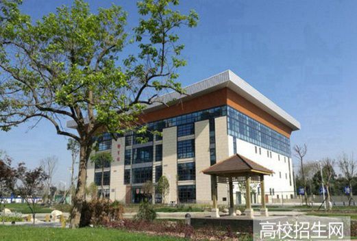 四川省志翔職業(yè)技術(shù)學(xué)校圖片