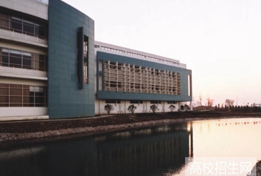 山東商業(yè)職業(yè)技術(shù)學(xué)院圖片