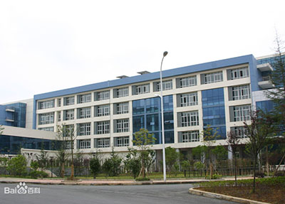 校園環(huán)境.jpg 校園環(huán)境.jpg