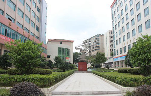 四川省渠縣職業(yè)中專學(xué)校圖片