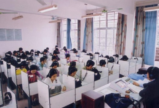 河池市衛(wèi)生學(xué)校圖片