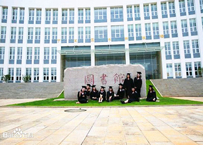 圖書館.jpg 圖書館.jpg