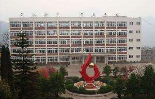 成都市恒輝技工學(xué)校圖片