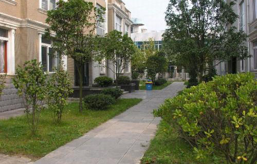 四川省樂(lè)至縣高級(jí)職業(yè)中學(xué)圖片