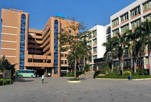 廣州市交通運(yùn)輸職業(yè)學(xué)校圖片