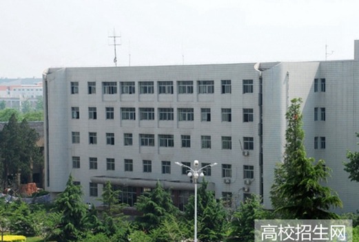 河南師范大學新聯(lián)學院圖片