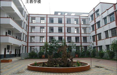 成都市恒輝技工學(xué)校圖片