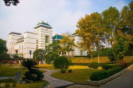 貴陽職業(yè)技術(shù)教育中心2020年報(bào)名條件、招生對象