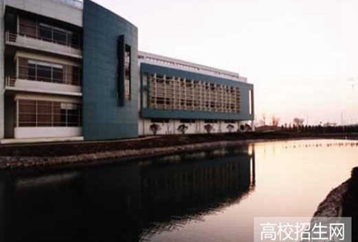 威海職業(yè)學(xué)院圖片
