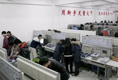 機電一體化技術(shù)專業(yè) 機電一體化技術(shù)專業(yè)