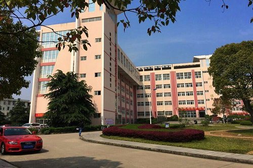 四川南充市瀠溪高級(jí)職業(yè)中學(xué)在哪里 四川南充市瀠溪高級(jí)職業(yè)中學(xué)在哪里