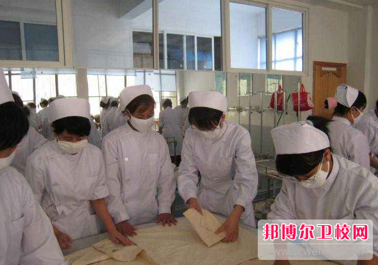 四川2020年比較好的衛(wèi)校大專學(xué)校