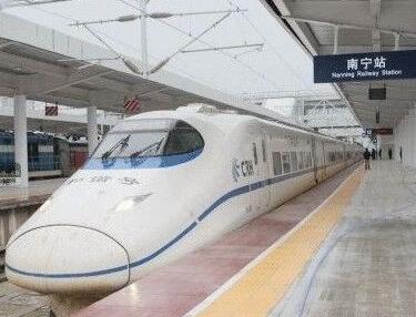  南寧高鐵學(xué)校錄取分?jǐn)?shù)是多少？