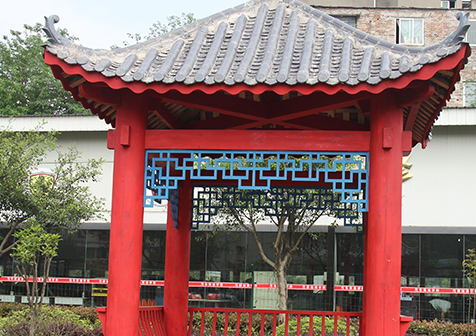 學(xué)校大門