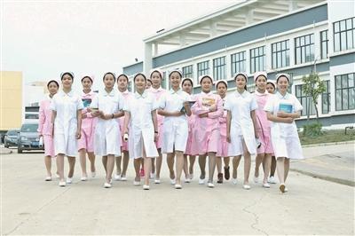 重慶市口腔醫(yī)學適不適合女生學呢,重慶市鐵路衛(wèi)校