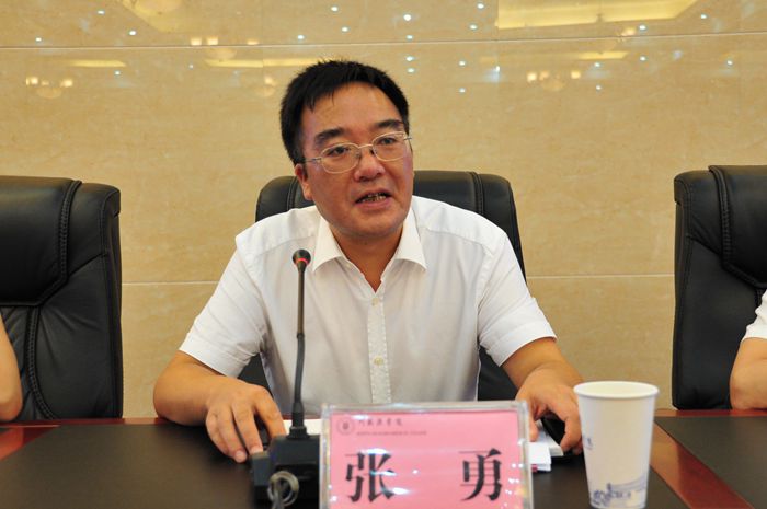 學(xué)校召開(kāi)2020年上學(xué)期期末干部大會(huì)