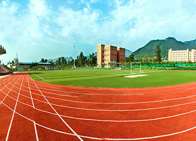 學(xué)校操場