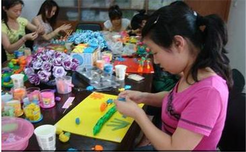 作為一名優(yōu)秀的幼師需具備哪些條件？