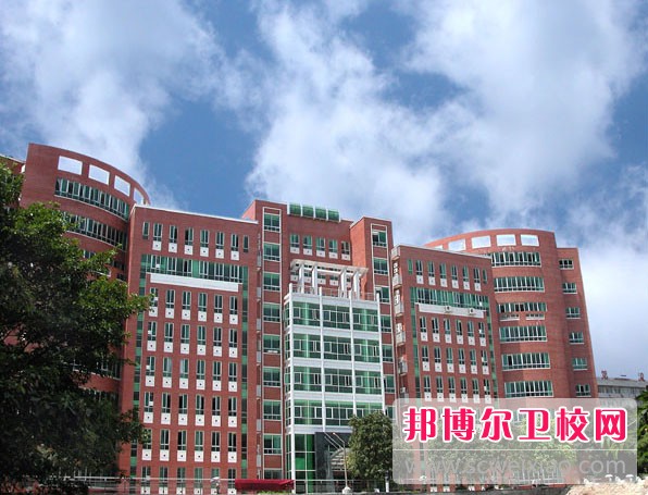南方醫(yī)科大學(xué)2020年招生辦聯(lián)系電話