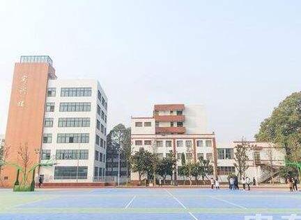 四川省工業(yè)貿易學校招生專業(yè)及收費標準介紹