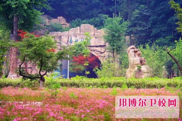 湖北醫(yī)藥學(xué)院2020年招生辦聯(lián)系電話