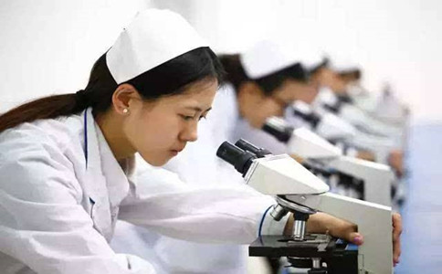 成都衛(wèi)生學(xué)校醫(yī)學(xué)檢驗專業(yè)好找工作嗎