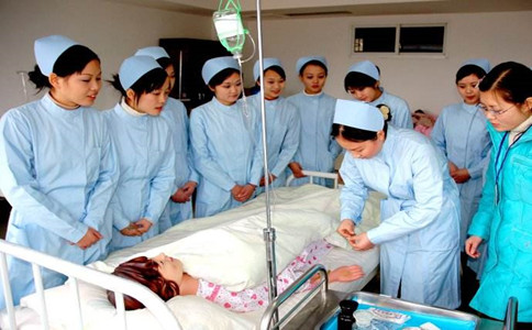 女生報讀護理專業(yè)主要學(xué)些什么