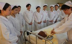 成都衛(wèi)生學(xué)校護(hù)理專業(yè)的培養(yǎng)要求是什么