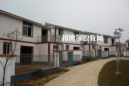 宜賓南溪區(qū)職業(yè)高級中學校地址在哪里