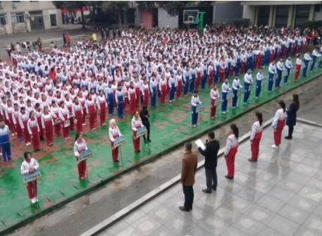 弘揚“三節(jié)”精神從點滴做起——記成都市禮儀職業(yè)中學(xué)開學(xué)典禮