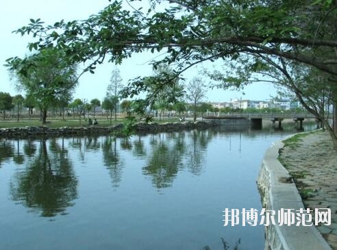 湖北工程學(xué)院新技術(shù)師范學(xué)院招生辦聯(lián)系電話