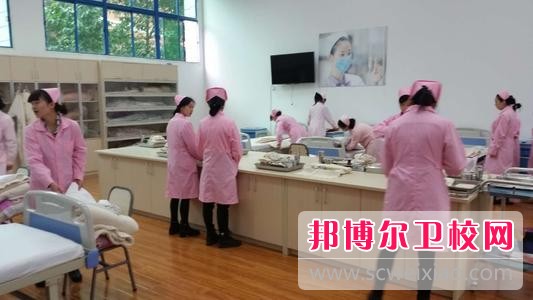 成都2020年女生學衛(wèi)校有前途嗎