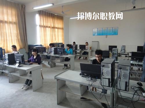 四川省宜賓縣柳加職業(yè)中學(xué)校2020年有哪些專業(yè)