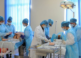 三本中西醫(yī)臨床醫(yī)學就業(yè)形勢