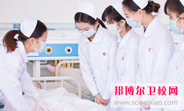 湛江2020年衛(wèi)校好還是大專好