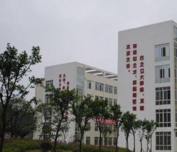  綿陽市游仙區(qū)職業(yè)高級中學(xué)2020年招生錄取分?jǐn)?shù)是多少？綿陽市游仙區(qū)職業(yè)高級中學(xué)就業(yè)前景如何？