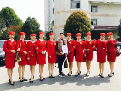 成都高中生讀高鐵乘務怎么樣