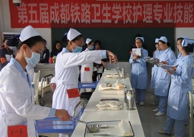 成都鐵路衛(wèi)生學(xué)校第五屆護(hù)理技能大賽圓滿結(jié)束