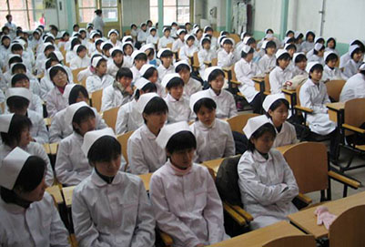 重慶護理專業(yè)學校管理模式如何