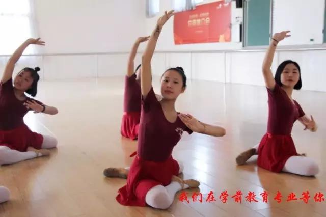 成都棠湖科學(xué)技術(shù)學(xué)校圖片