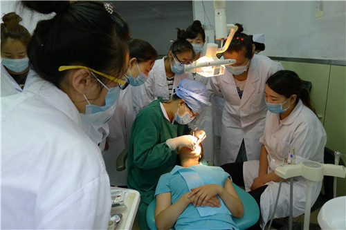 學(xué)校會跟蹤畢業(yè)生就業(yè)情況嗎