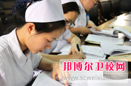 宜昌2020年女生讀衛(wèi)校好嗎