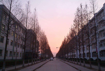  青海省重工業(yè)職業(yè)技術(shù)學(xué)院招生老師QQ及電話(huà)