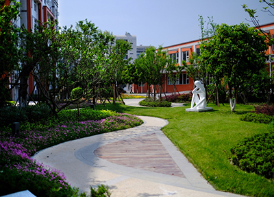 學(xué)校環(huán)境