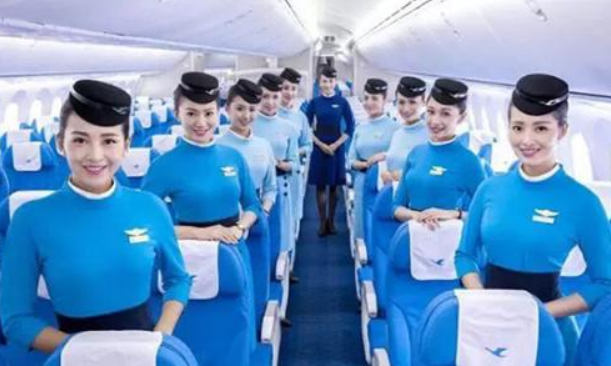 成都航空學校學費一年多少錢