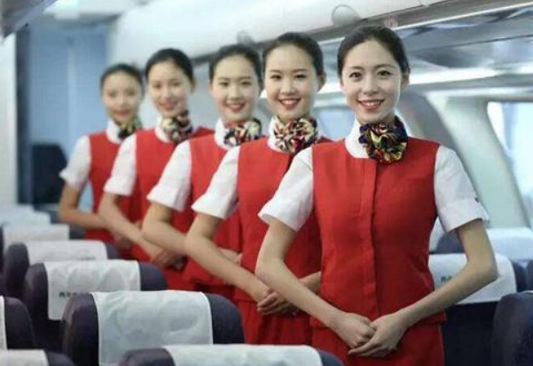 成都航空學校學費一年多少錢