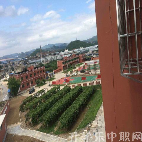 貴陽汽車工業(yè)技術學校
