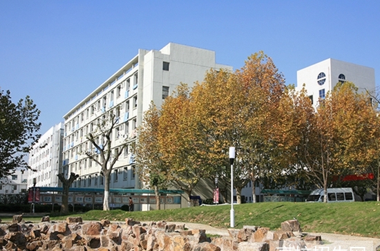  樂山市旅游學(xué)校2020學(xué)費是多少錢及收費標(biāo)準(zhǔn)