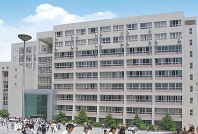  青海大學(xué)醫(yī)學(xué)院地址在哪里？